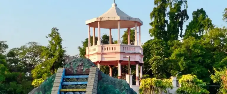VOC Park Coimbatore entrance gazebo near Gandhipuram with scenic greenery