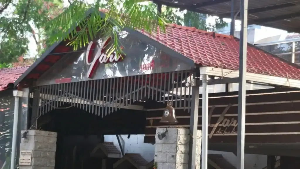yari-restaurant-saibaba-colony